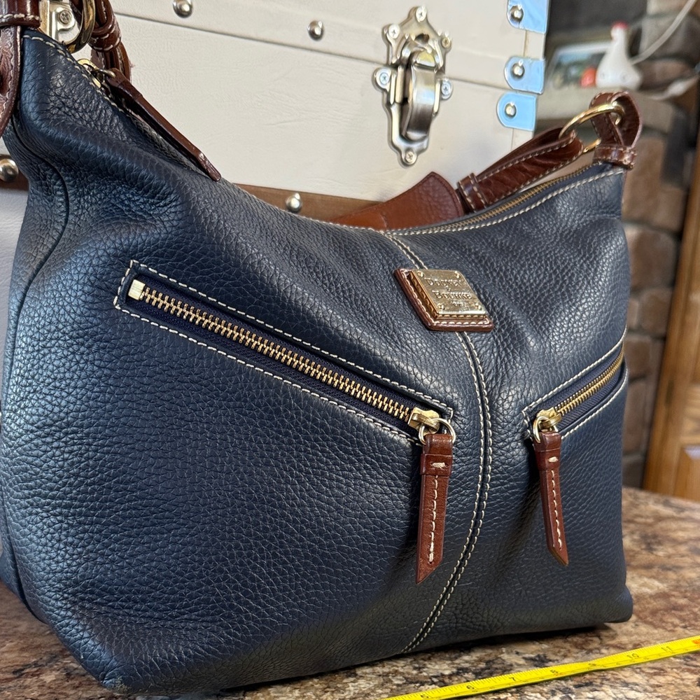 Dooney & Bourke Navy Pebble Leather Shoulder Bag with Brown Trim and Pouch - Picture 5 of 13